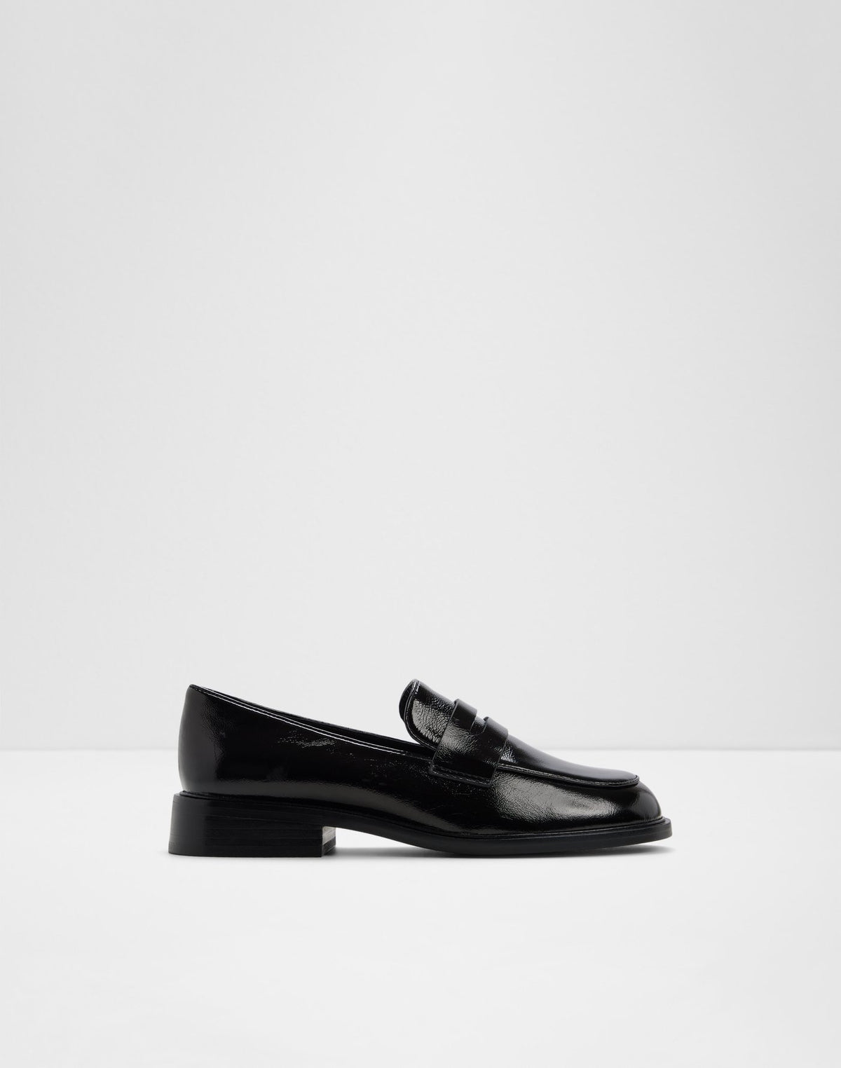 Valera - Black - alternate image