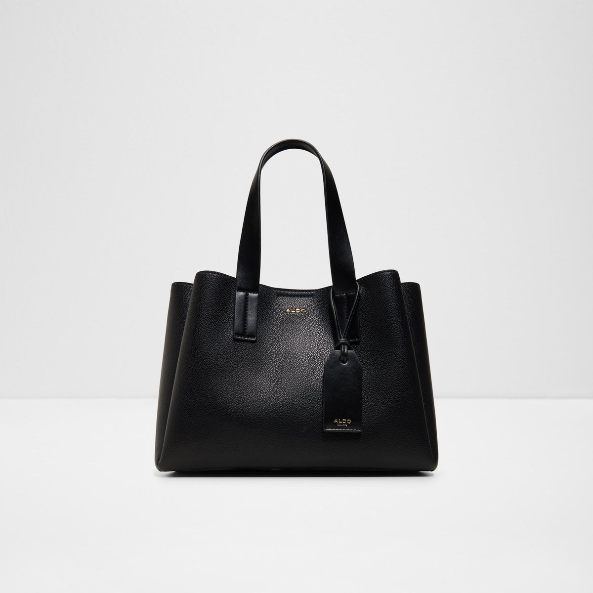 Akilah - Black - square image