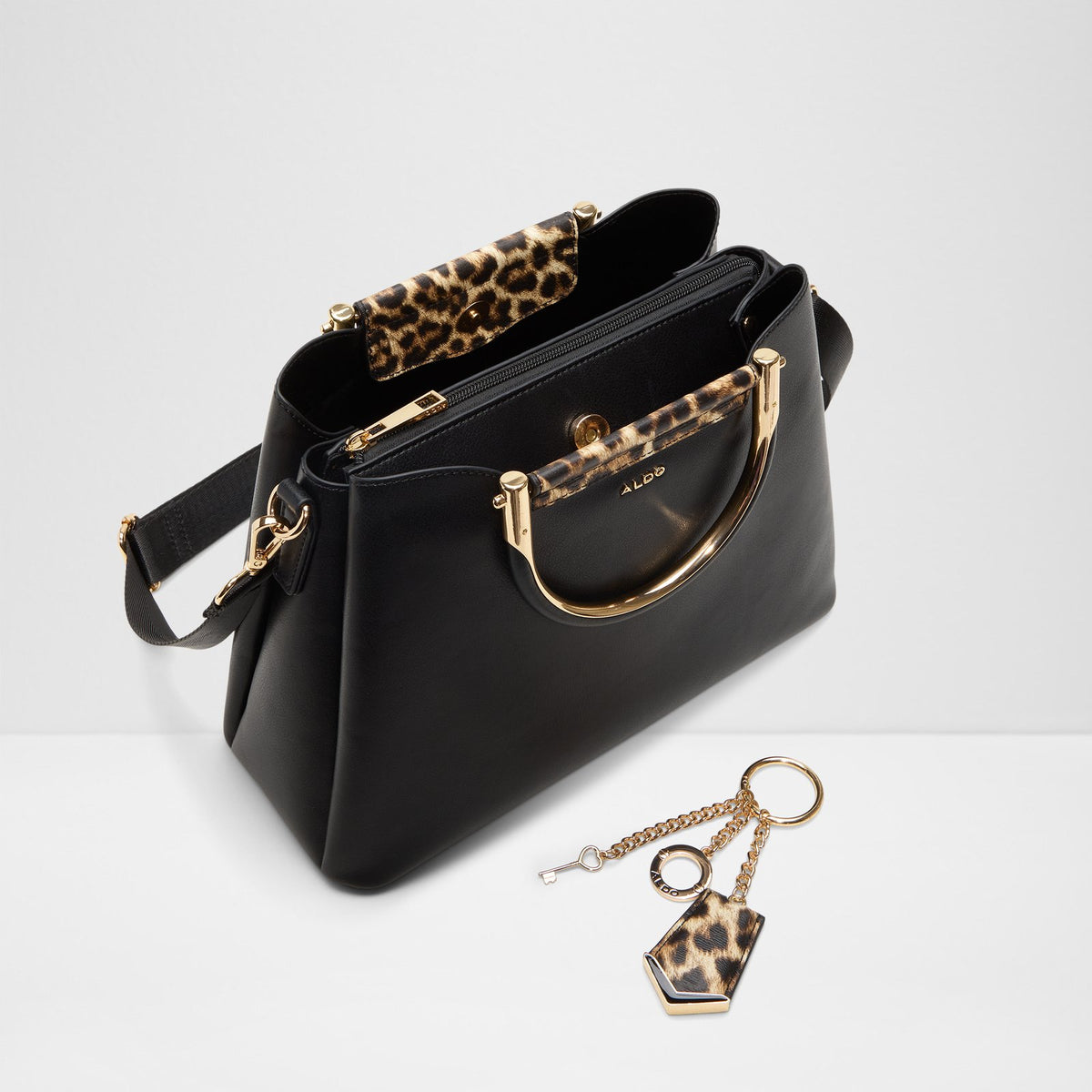 Cloena - Black - image 2