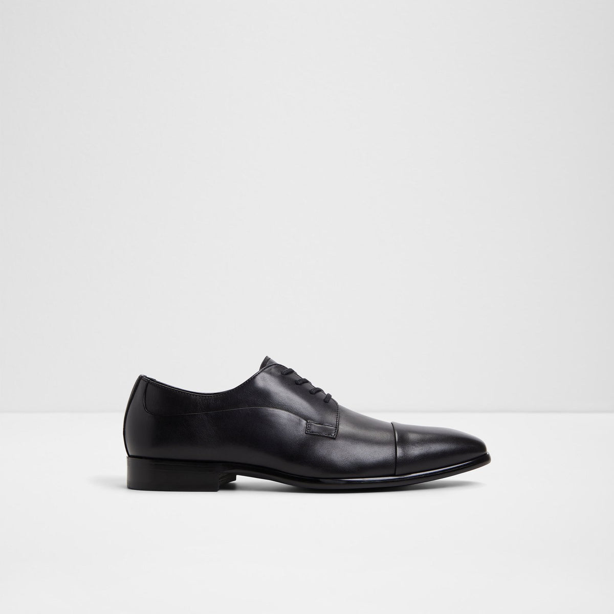 Daniells - Black - square image