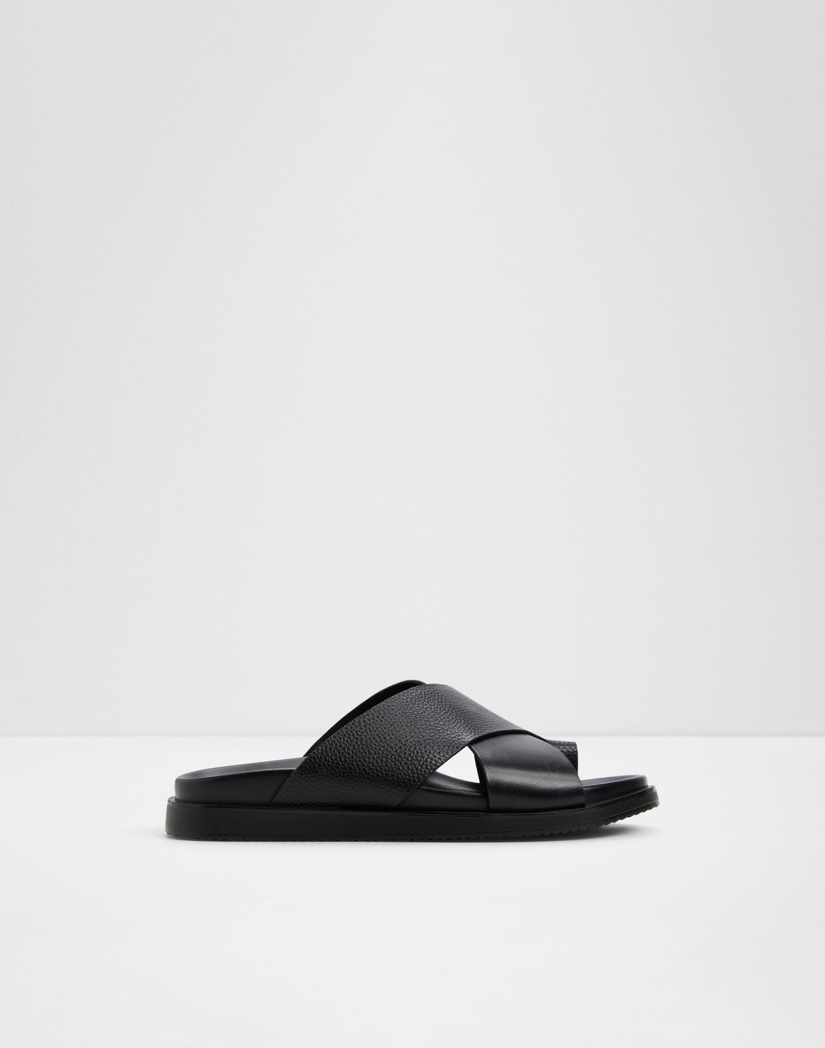 Darley - Black - alternate image