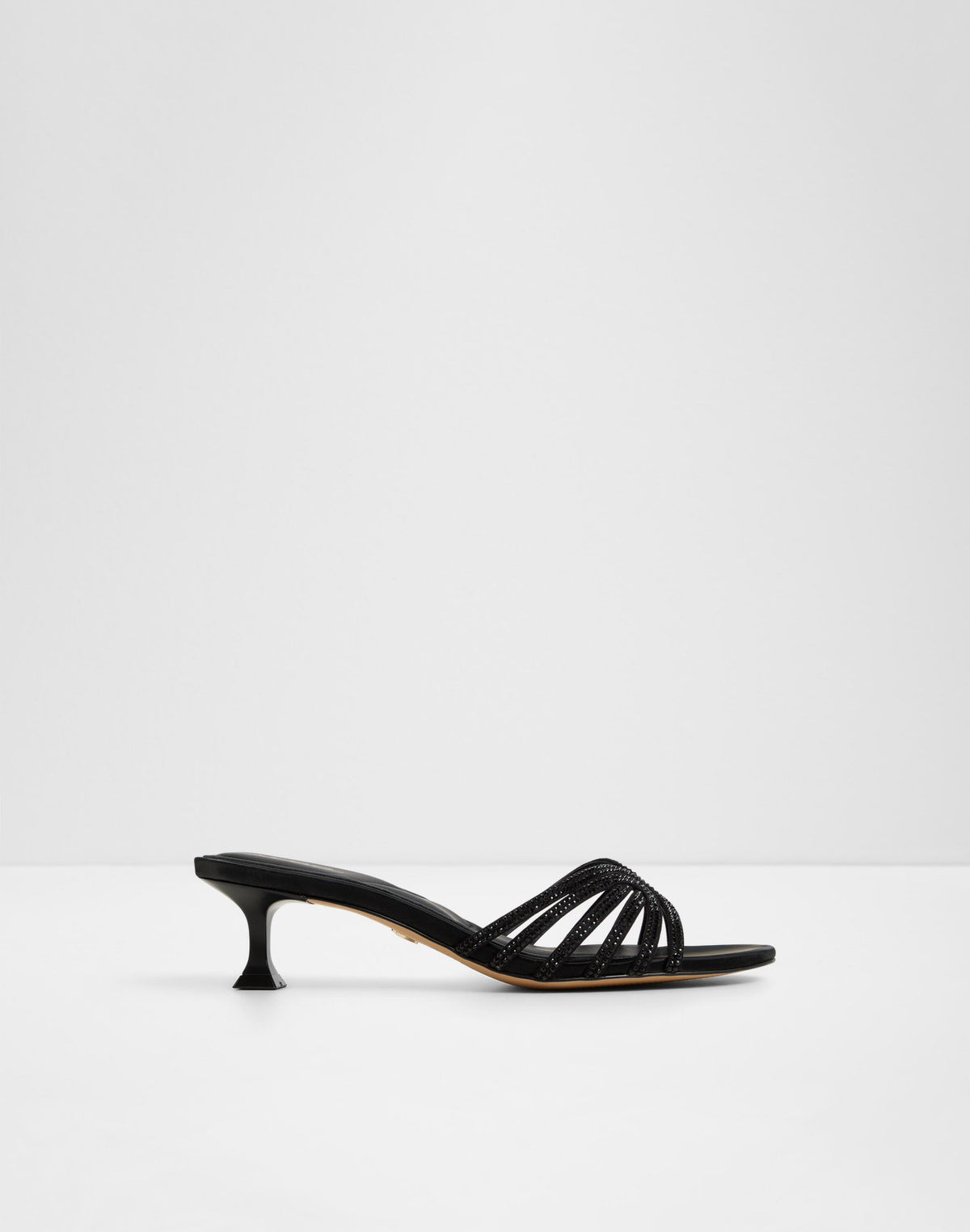Delphie - Black - alternate image