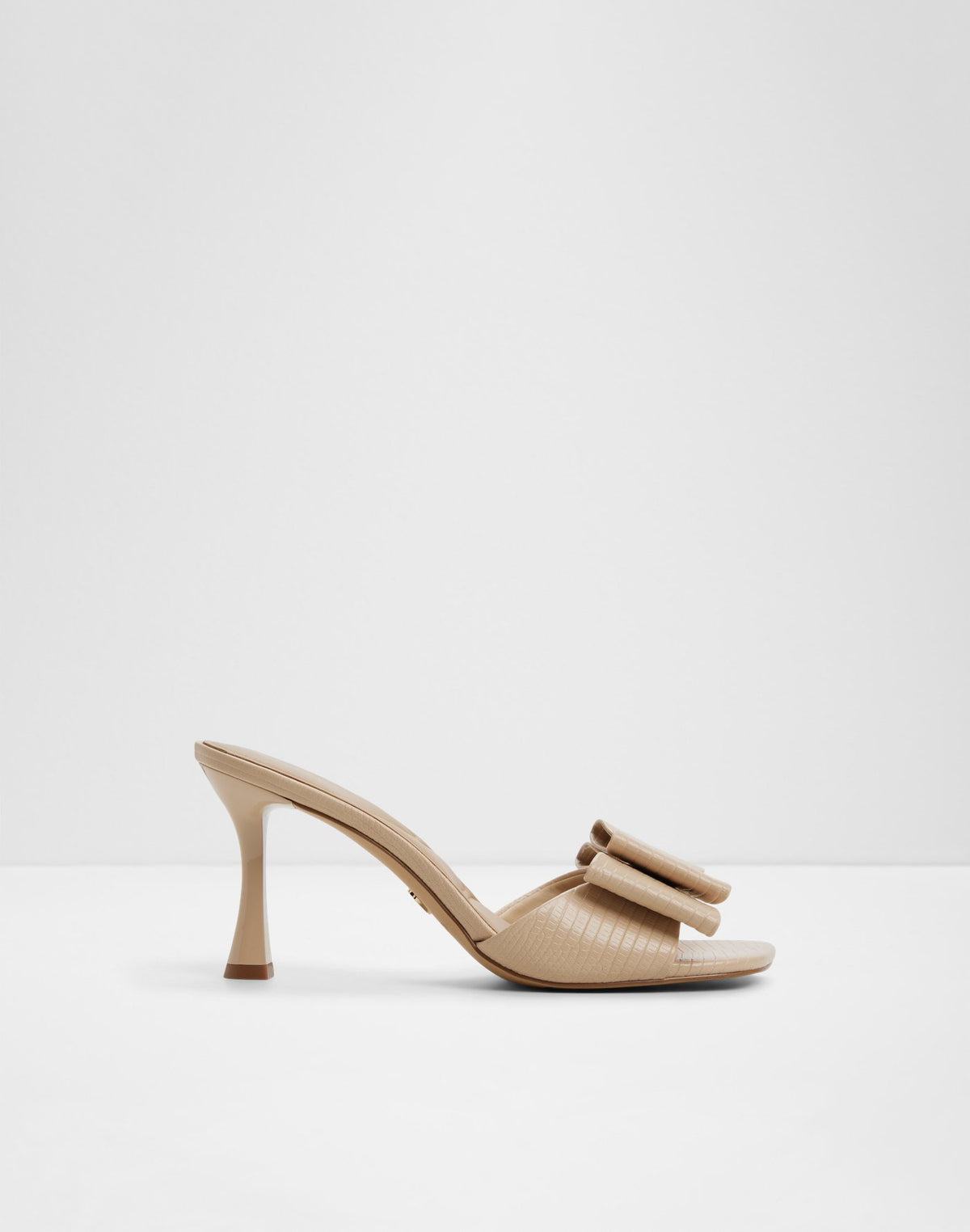 Distinguished - Beige - alternate image