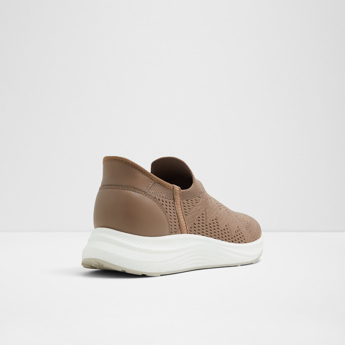 Fredrik - Brown - image 1