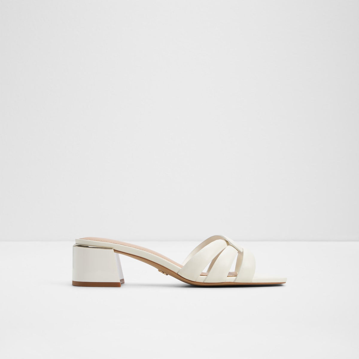 Hanne - White - square image