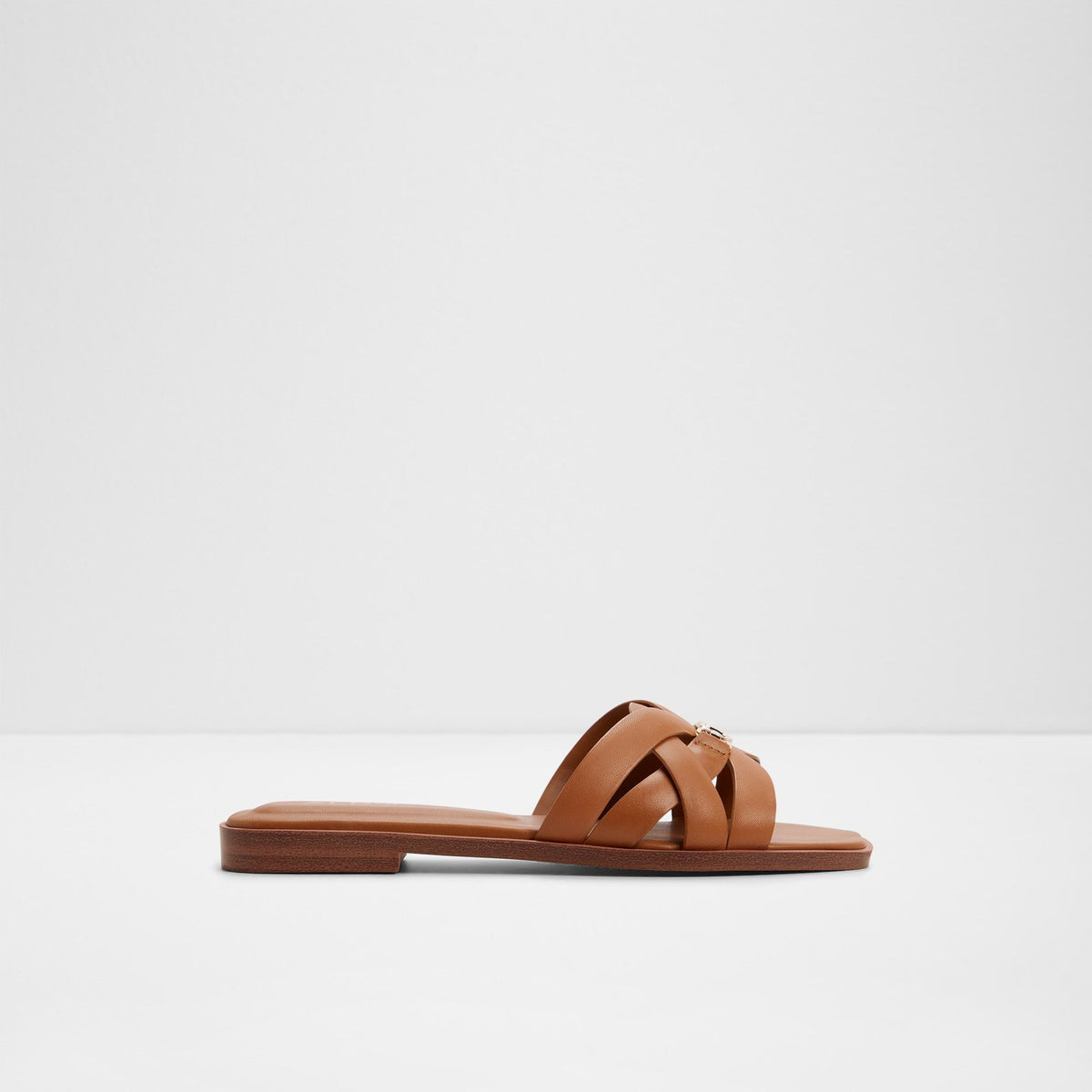 Jennaleriel-In - Brown - square image