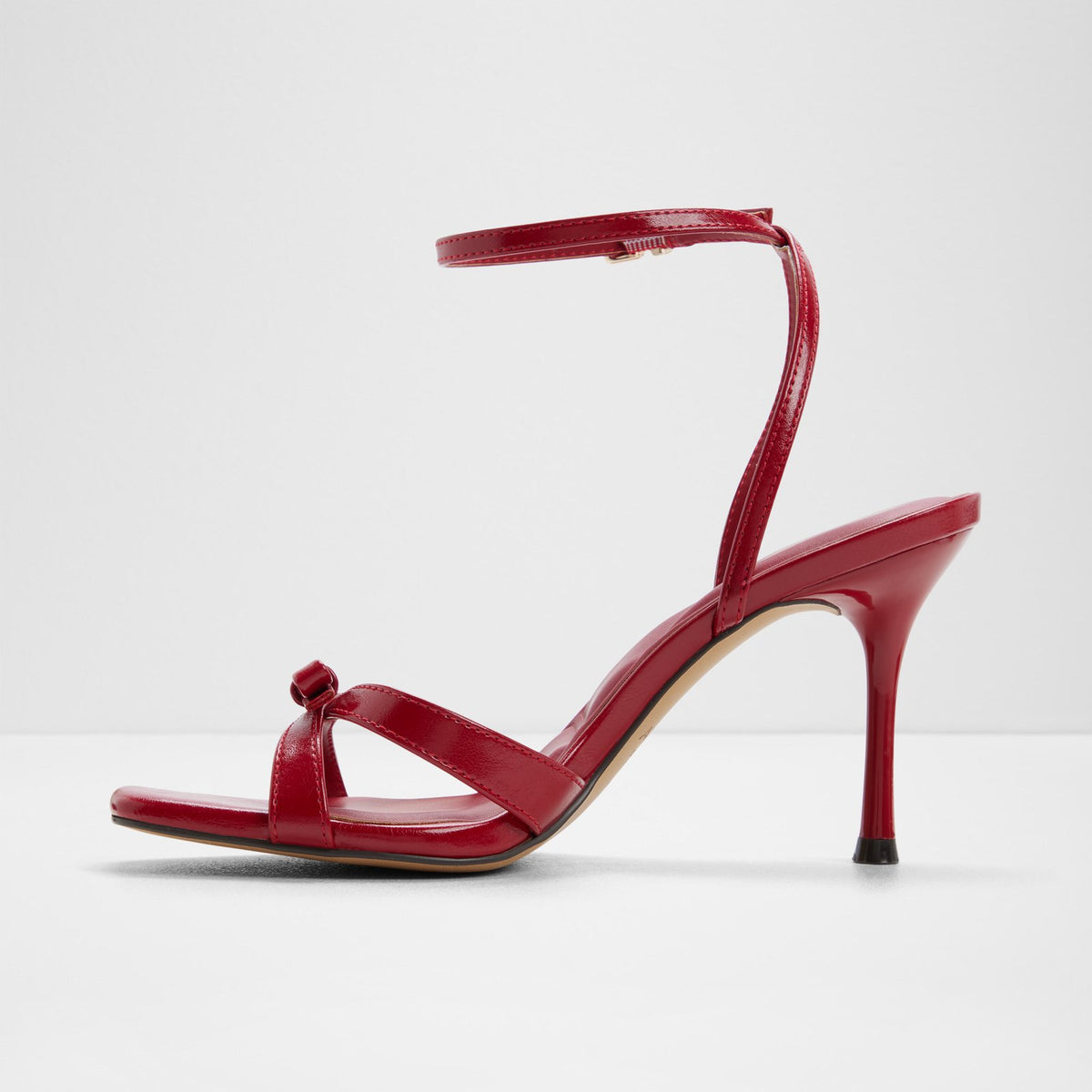 Leesia - Red - image 2