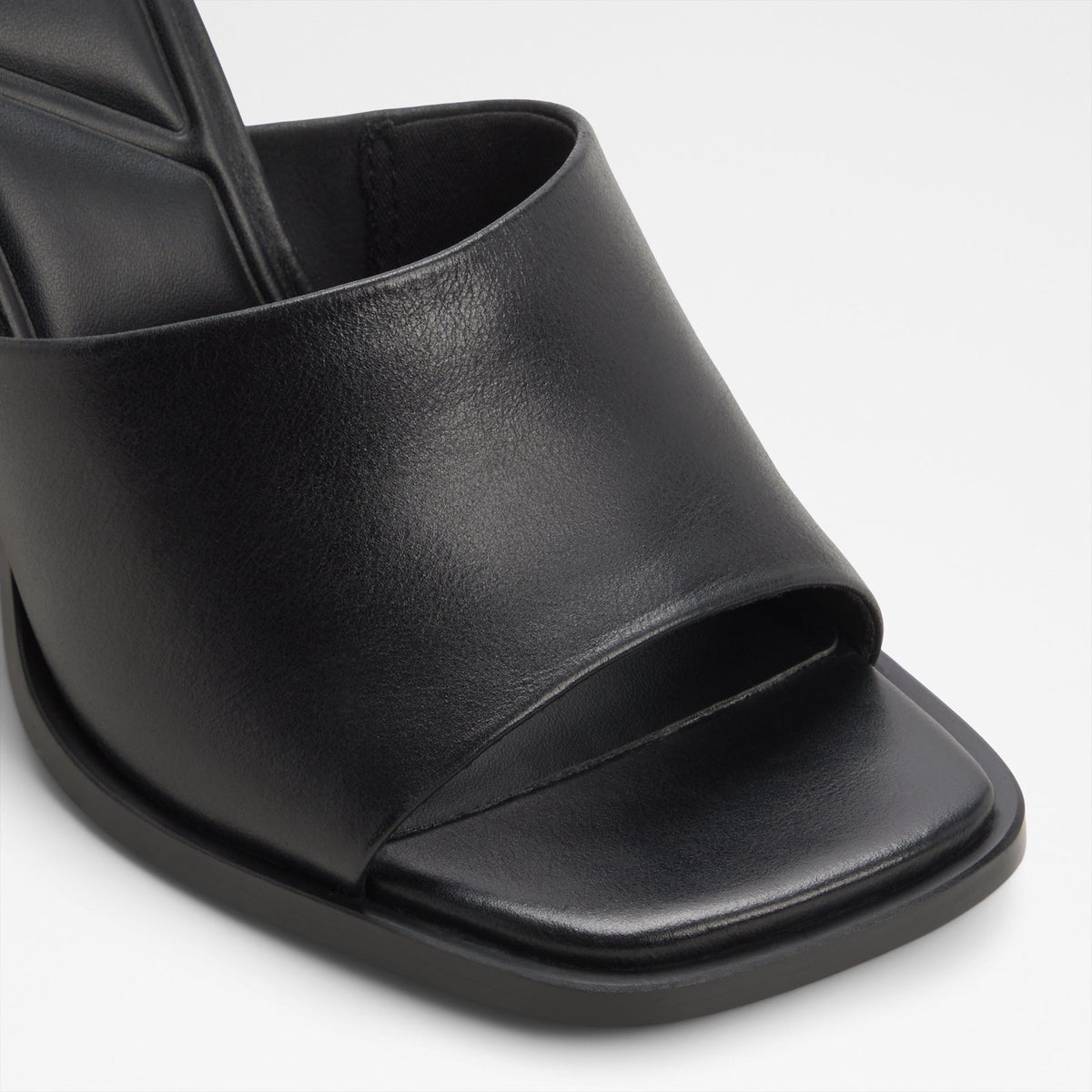 Re-Sophia - Black - image 4