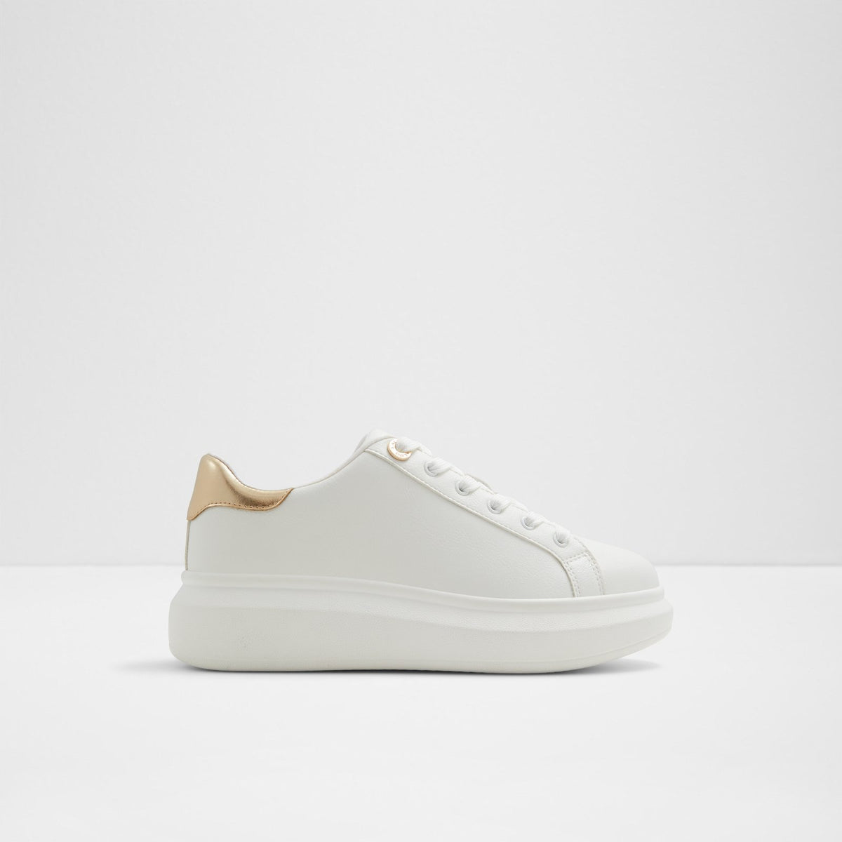 Reia - White - square image