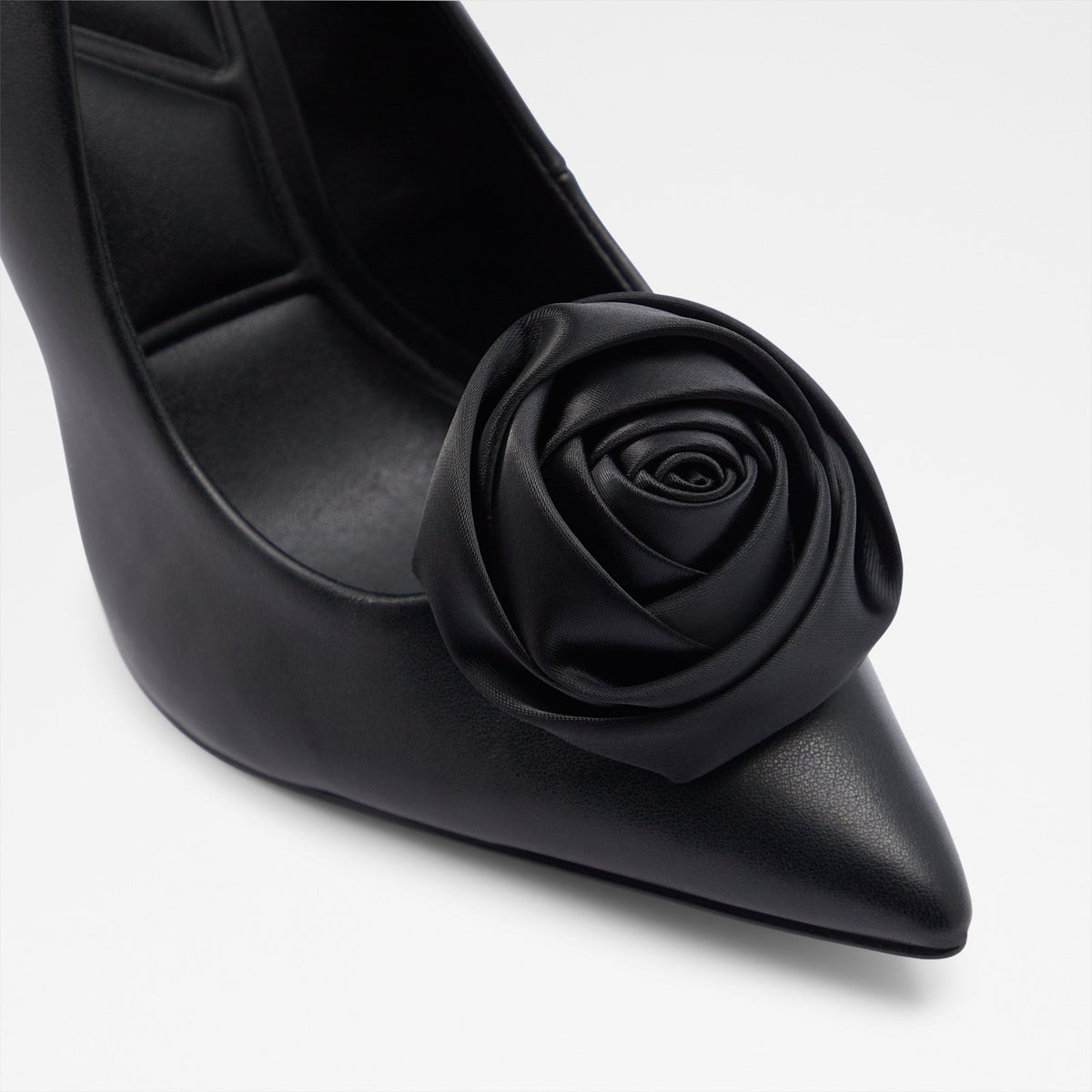 Serenade - Black - image 1