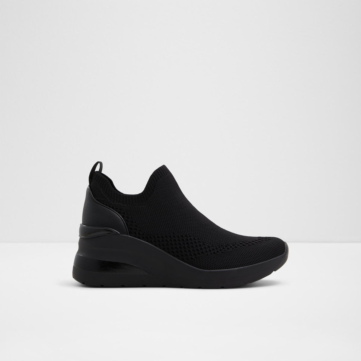 Sevan - Black (006) - square image