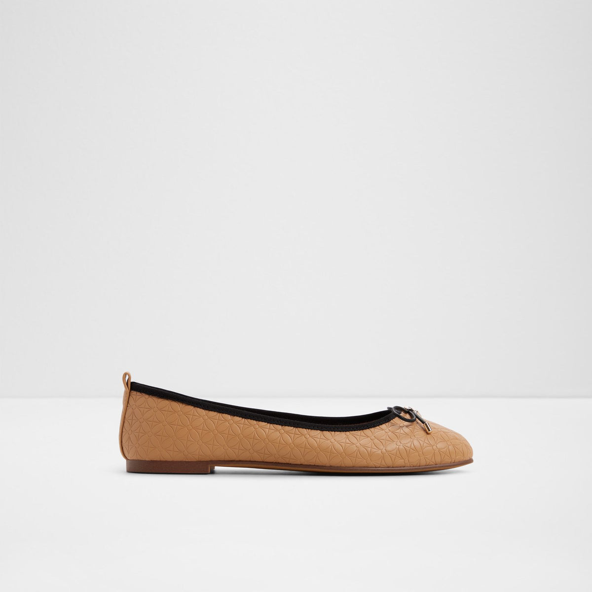 Taylynn - Beige - square image