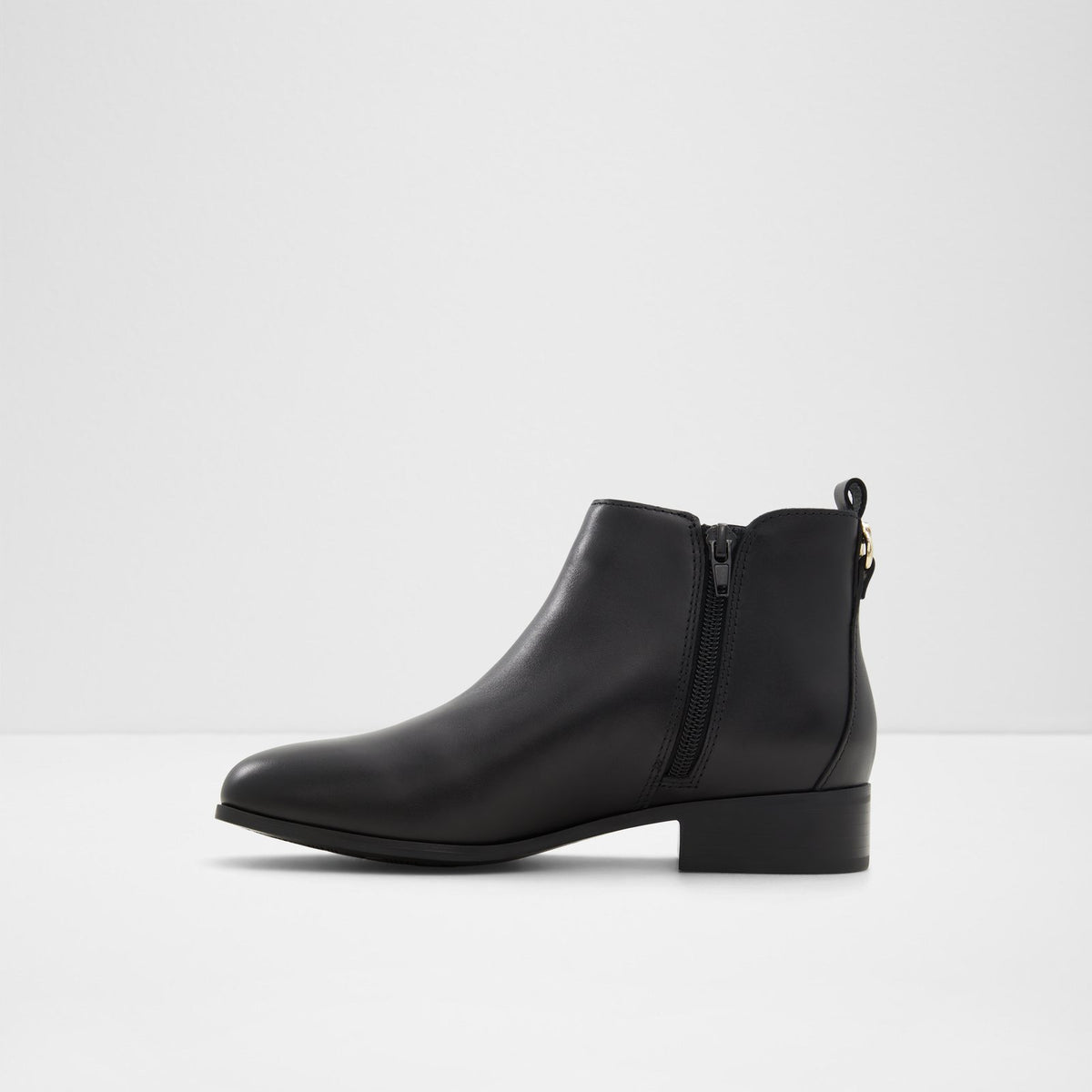 Verity - Black - image 2